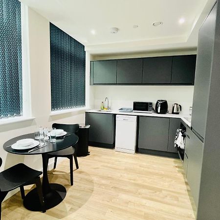 Fully Equipped One Bedroom Apartment Near Old Trafford Stadium! 曼彻斯特 外观 照片