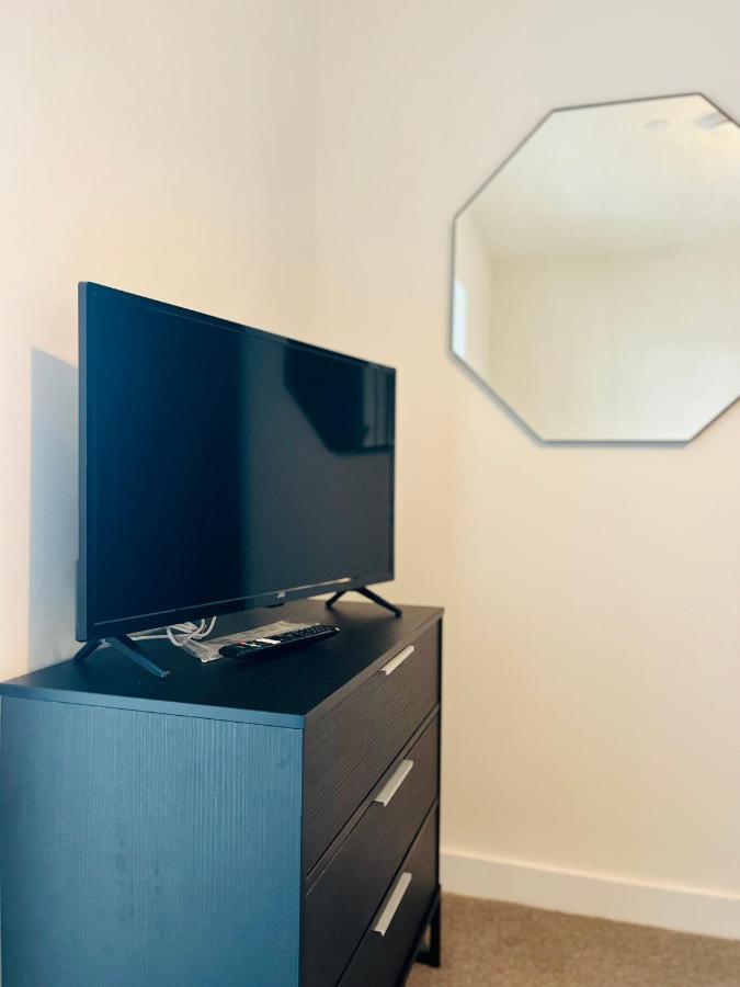 Fully Equipped One Bedroom Apartment Near Old Trafford Stadium! 曼彻斯特 外观 照片