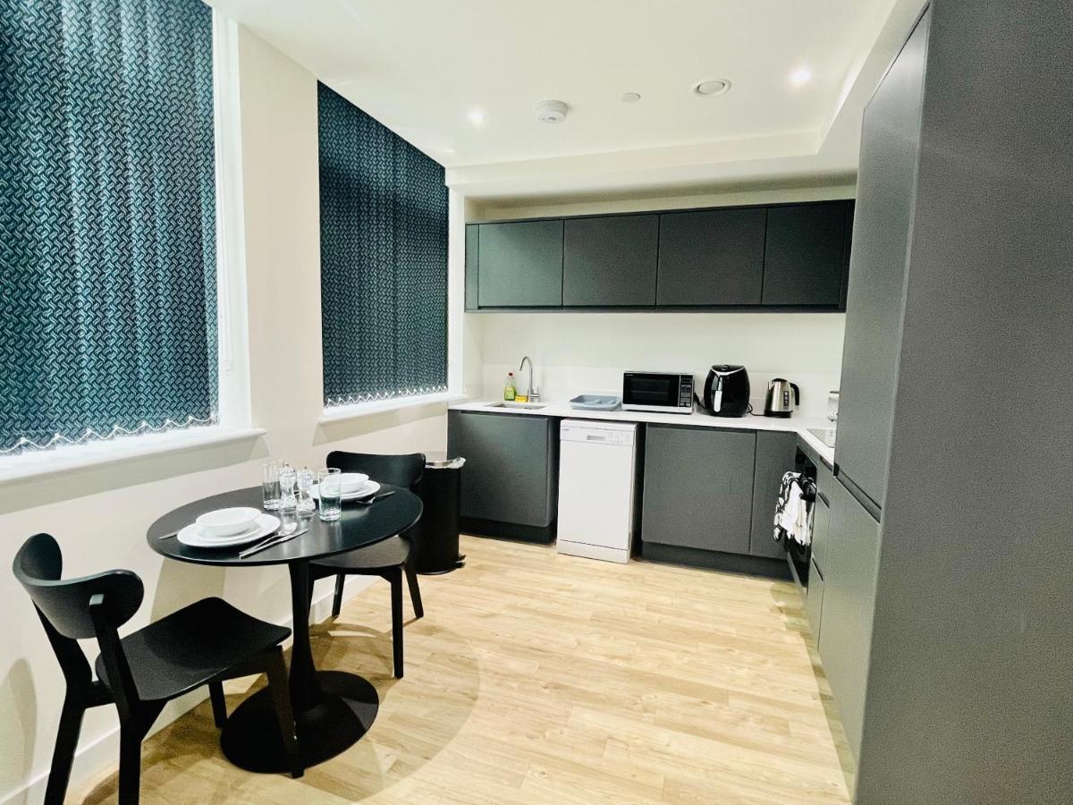 Fully Equipped One Bedroom Apartment Near Old Trafford Stadium! 曼彻斯特 外观 照片