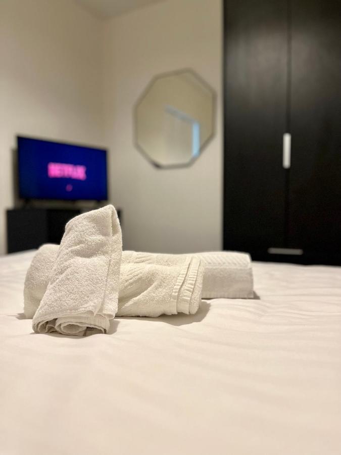 Fully Equipped One Bedroom Apartment Near Old Trafford Stadium! 曼彻斯特 外观 照片