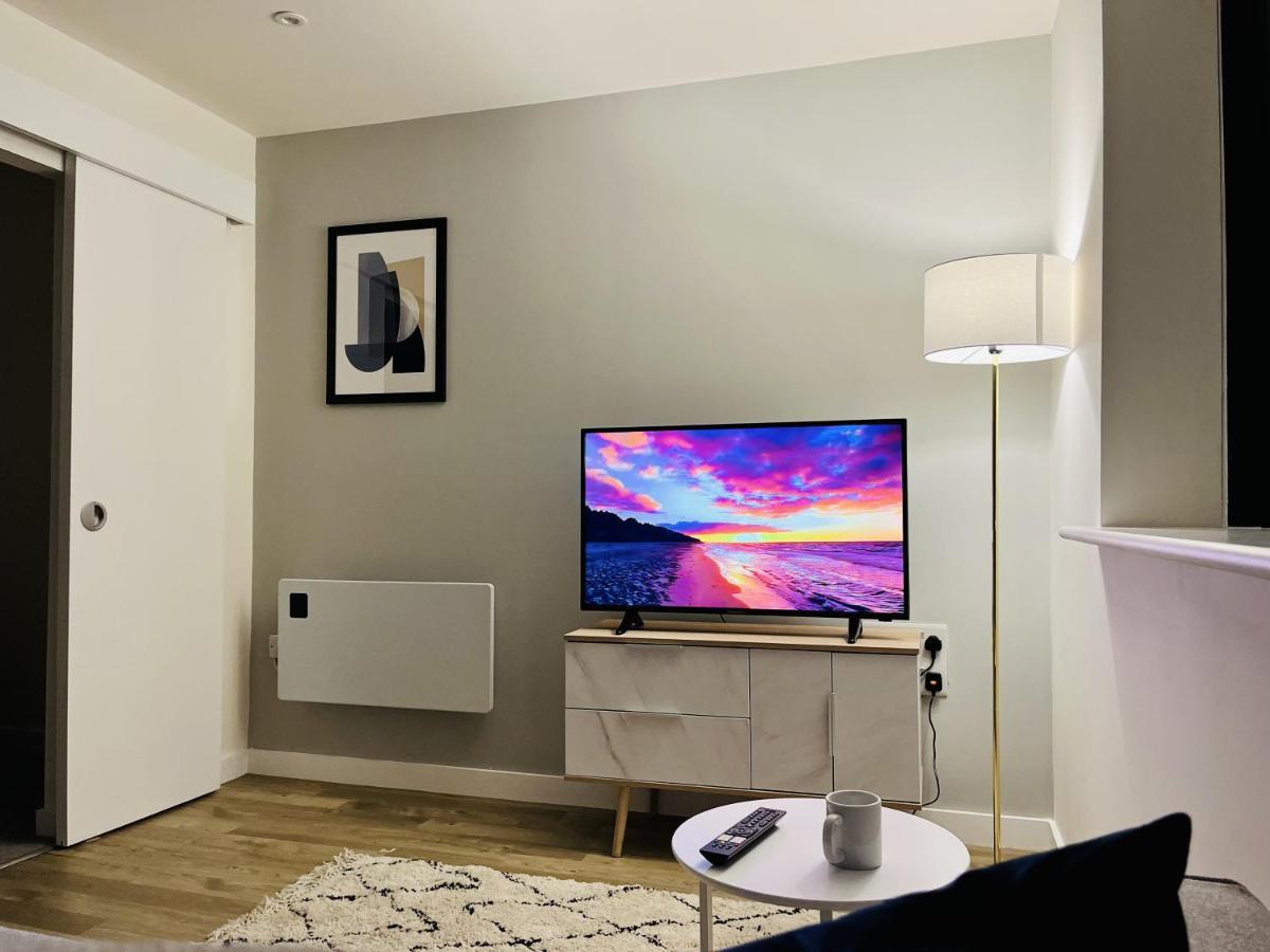 Fully Equipped One Bedroom Apartment Near Old Trafford Stadium! 曼彻斯特 外观 照片